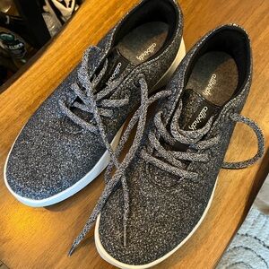 NWOT Men’s Allbirds Wool Runners 2 - Dark Gray